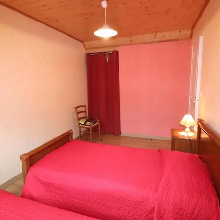 Maison De Caractere Renovee Avec Jardin - 4 Pers, Proche Saint-flour Et Activites, Draps Inclus - Fr-1-742-221