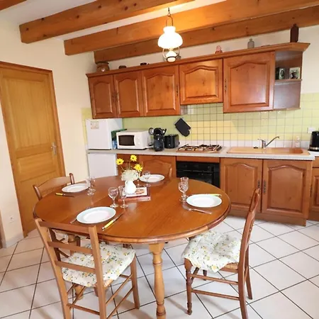 Ferienhaus Maison De Caractere Renovee Avec Jardin - 4 Pers, Proche Saint-flour Et Activites, Draps Inclus - Fr-1-742-221 Cussac (Cantal)